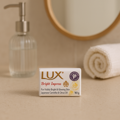 Savon Solide Bright Impress – Camélia Japonais & Huile d’Agrumes 80g Lux